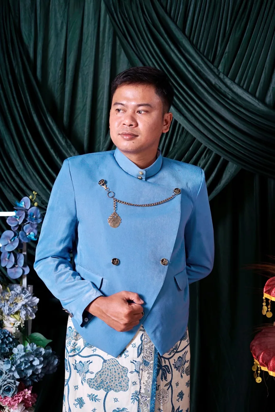 Asep Hidayat, mempelai pria